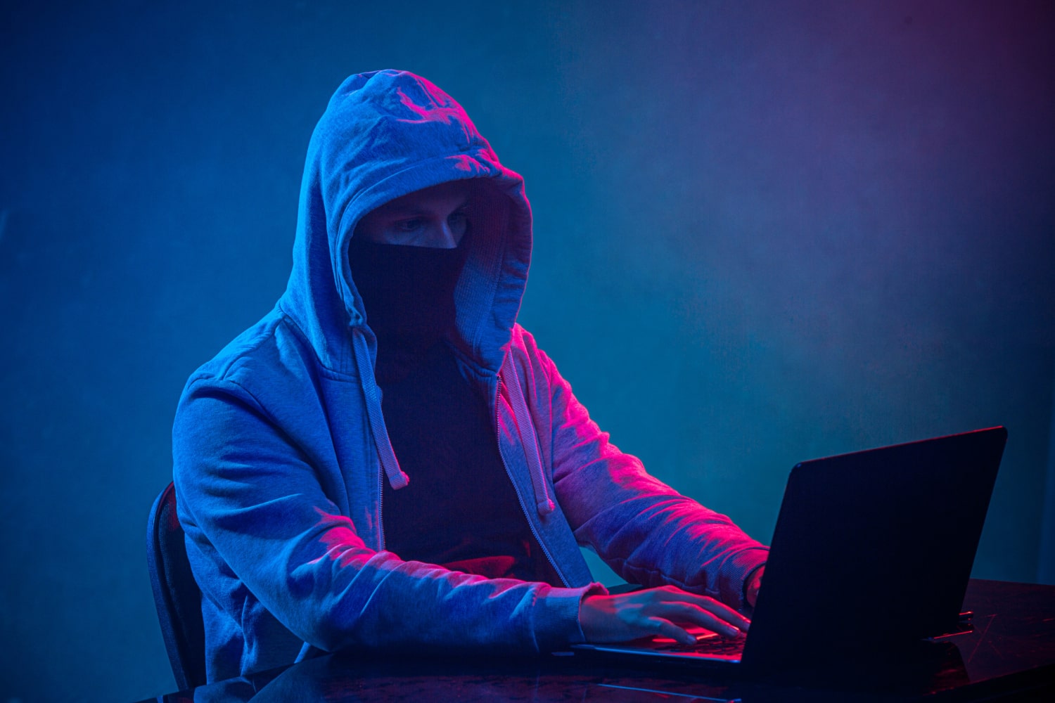 Hacker a lavoro con il virus cerber